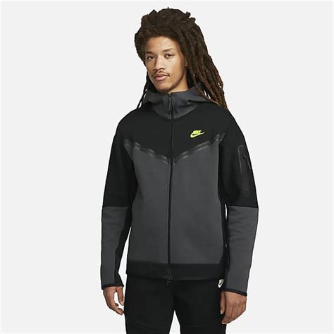 Zwart Tech Fleece (5) 